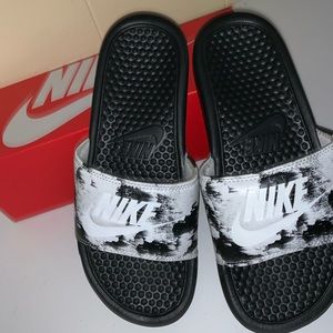 Nike slides